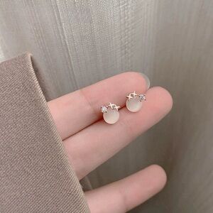 🎀 Bundle earrings, $10 for each, buy 2 get 1 more pairs for free